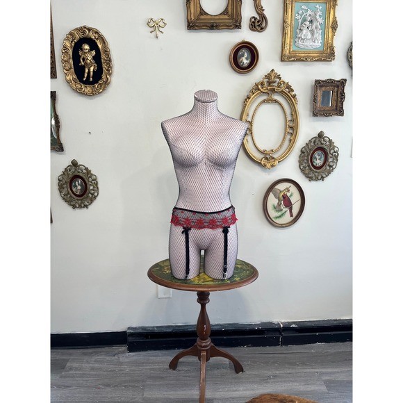 Glydons Hollywood Accessories - Glydons Vintage Y2K Red Embroidered Lace Garter Belt - Size Med